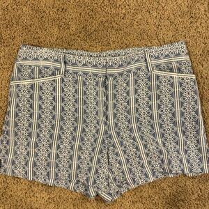 Ann Taylor loft light blue and white shorts size 10